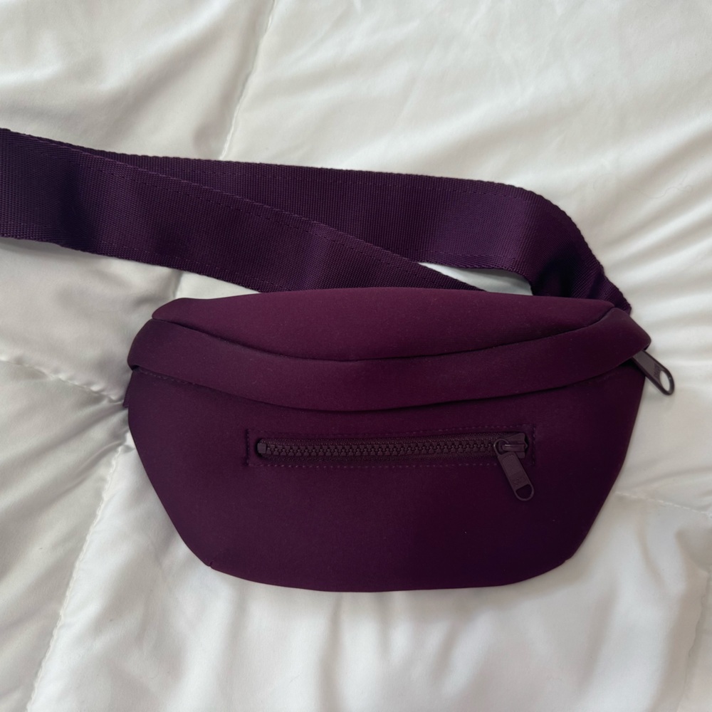 Dagne Dover Ace Fanny Pack in Eclipse (EUC)